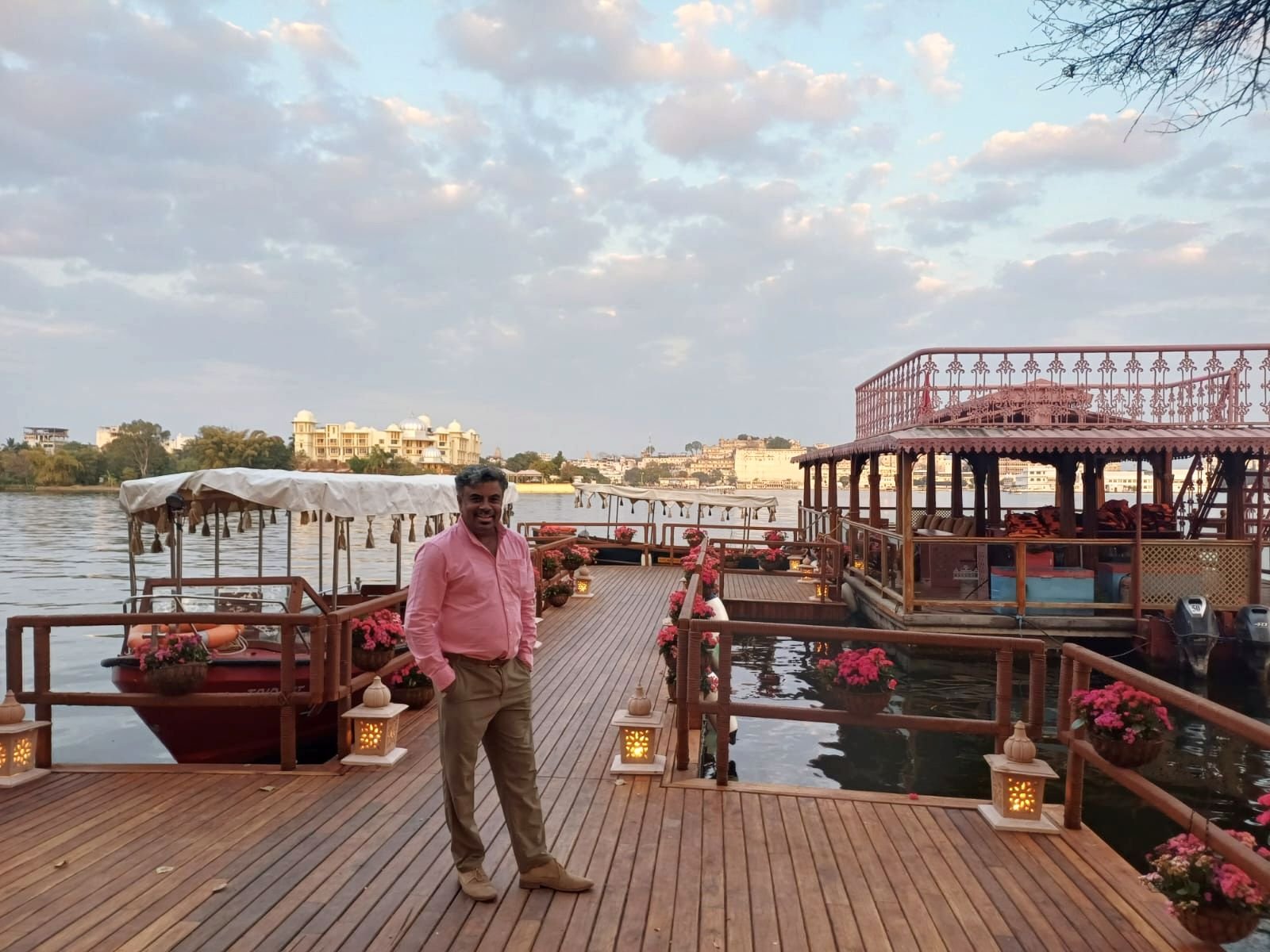 Udaipur tour guide